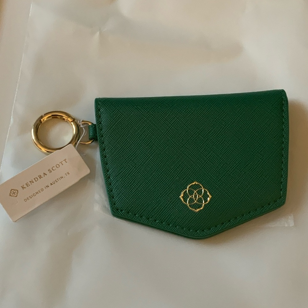 BFSale ❣️Kendra Scott Emerald Green Key & Card Holder